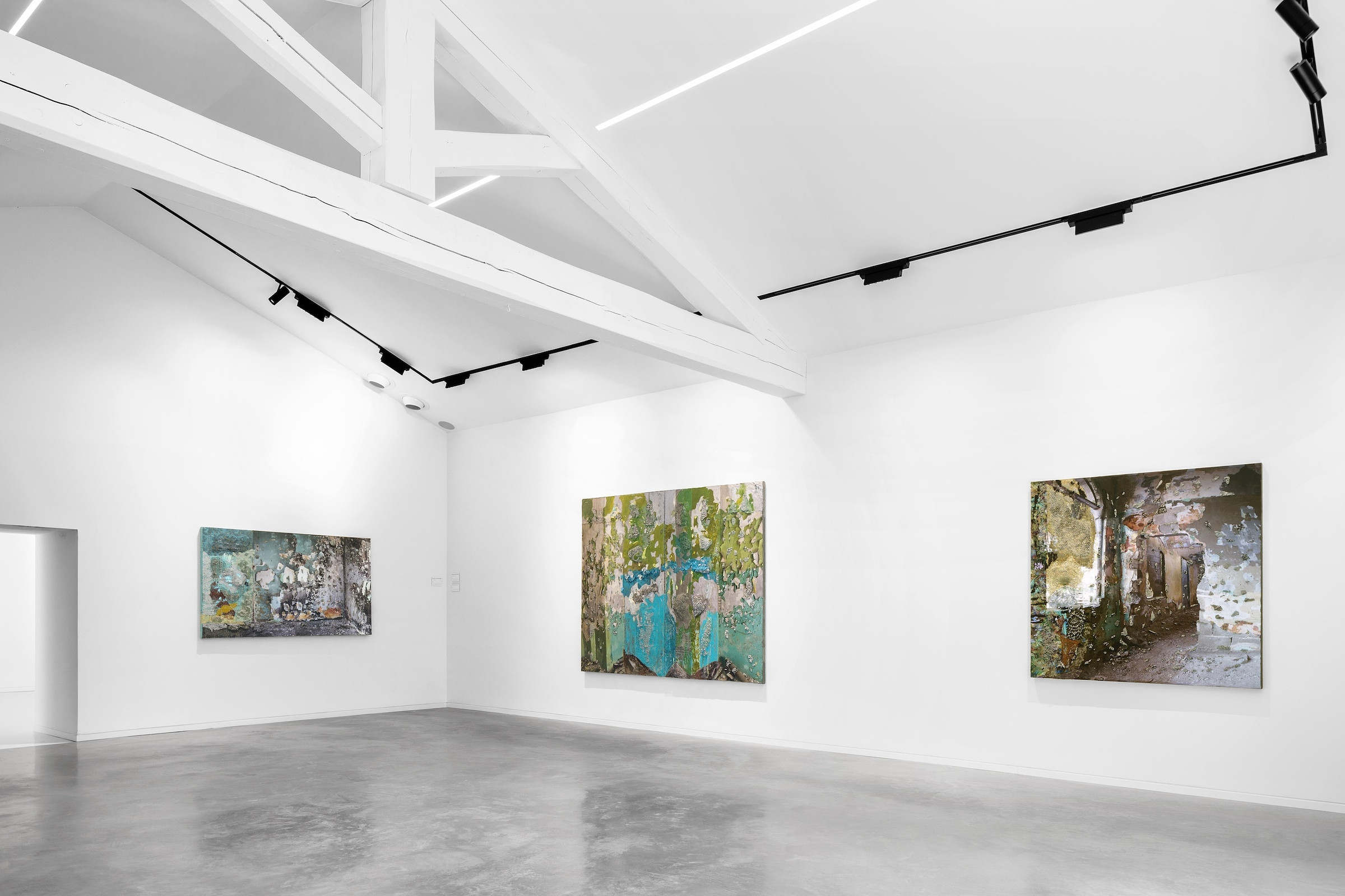 Installation View _Soft Power_ works by Naomi Safran-Hon @Bonisson Art Center 