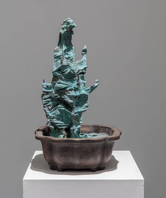 	Xian, 15"X10.5"X16", bronze, 2017