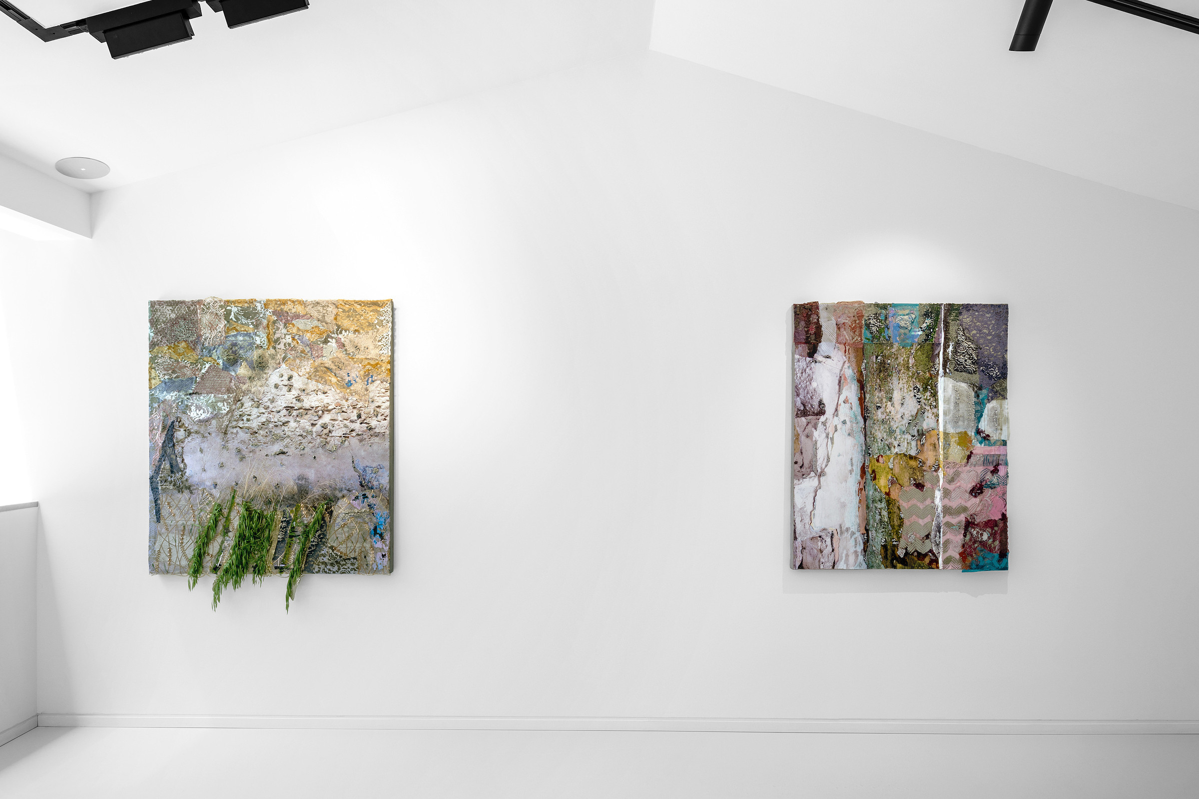 Installation View _Soft Power_ works by Naomi Safran-Hon @Bonisson Art Center 